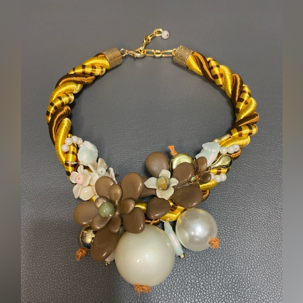 NWOT Bohemian Floral Necklace with Gold and Brown Accents - Picture 2 of 3